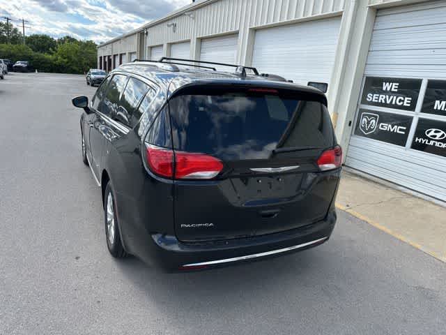 Thumbnail: 2019 Chrysler Pacifica - 19