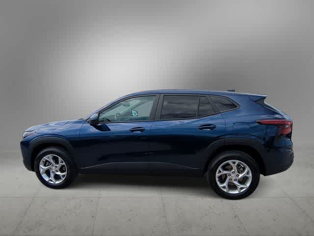 Thumbnail: 2024 Chevrolet Trax - 5