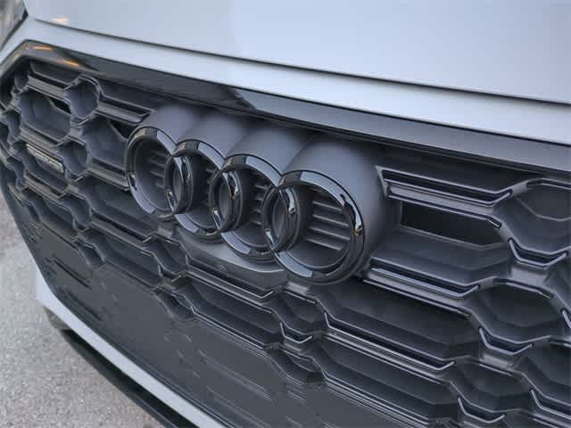 Thumbnail: 2025 Audi Q5 - 12