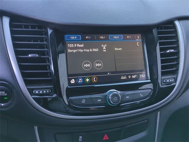 Thumbnail: 2018 Chevrolet Trax - 29