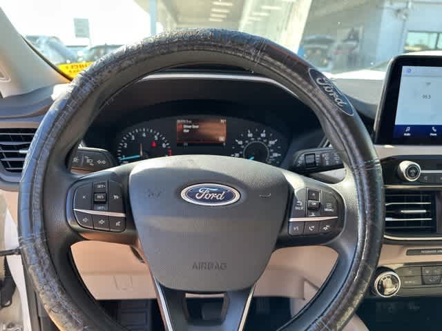Thumbnail: 2022 Ford Escape - 8