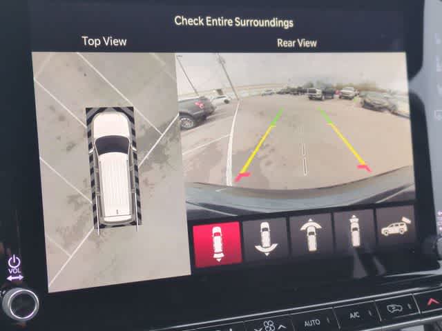 Thumbnail: 2026 Jeep Grand Wagoneer L - 32