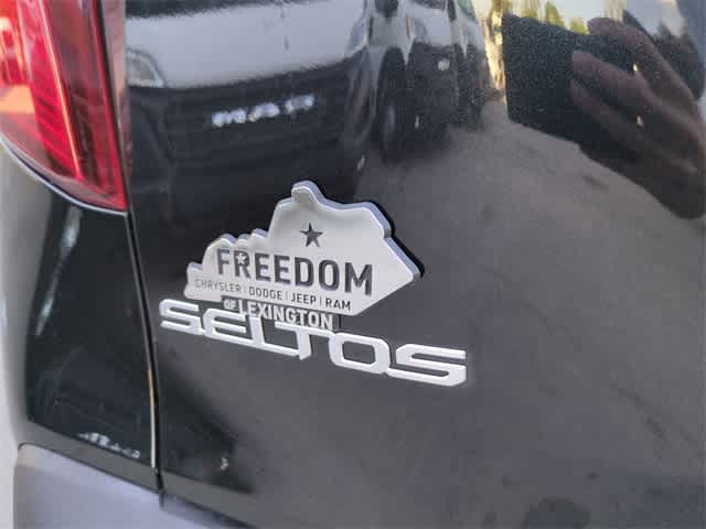 Thumbnail: 2024 Kia Seltos - 13