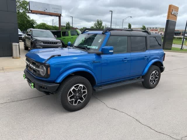 2022 Ford Bronco Outer Banks 17