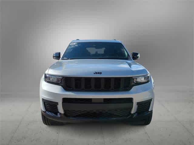 Thumbnail: 2025 Jeep Grand Cherokee L - 3
