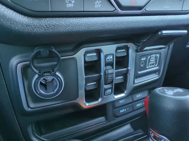 Thumbnail: 2026 Jeep Wrangler - 31