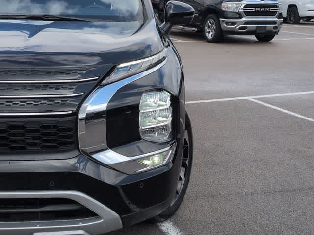 Thumbnail: 2025 Mitsubishi Outlander - 11