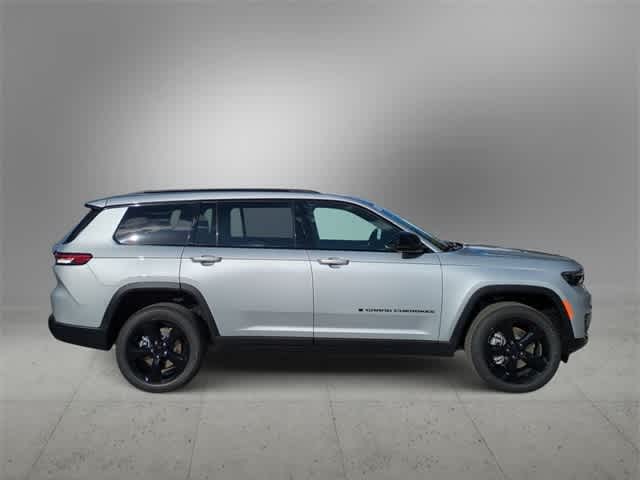 Thumbnail: 2025 Jeep Grand Cherokee L - 9