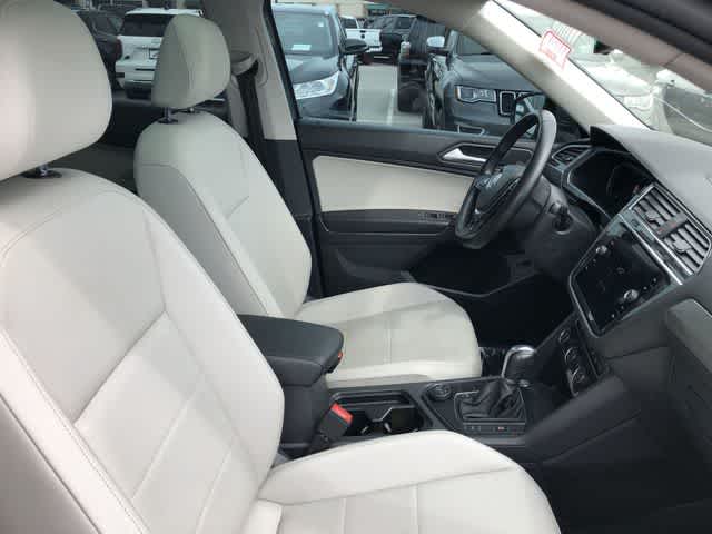 Thumbnail: 2019 Volkswagen Tiguan - 25