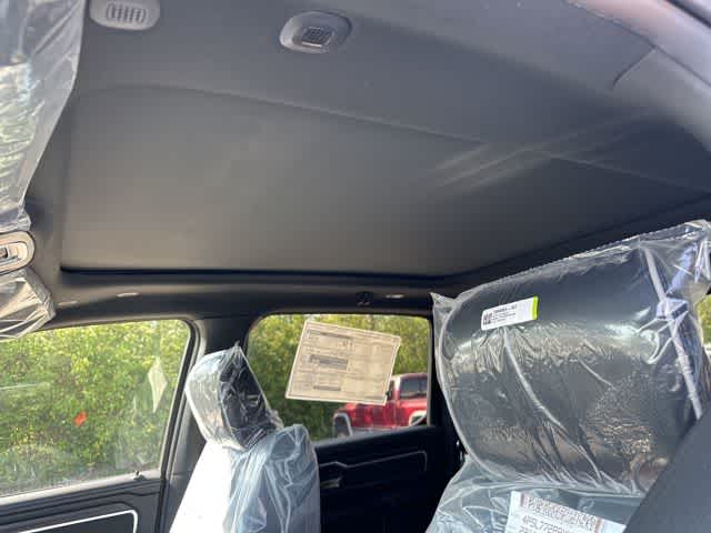 Thumbnail: 2026 RAM 1500 - 8