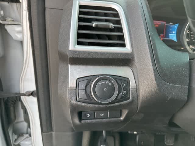 Thumbnail: 2013 Ford Explorer - 14