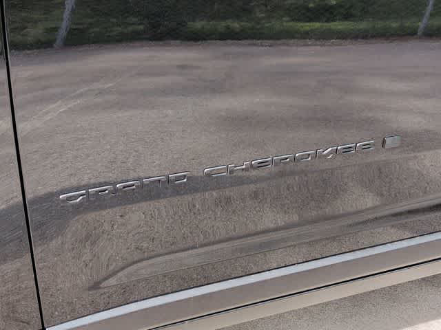 Thumbnail: 2023 Jeep Grand Cherokee - 12