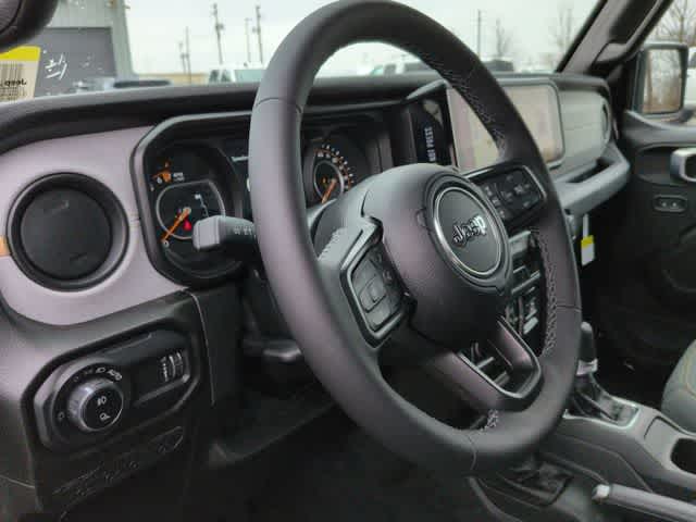 Thumbnail: 2026 Jeep Gladiator - 15