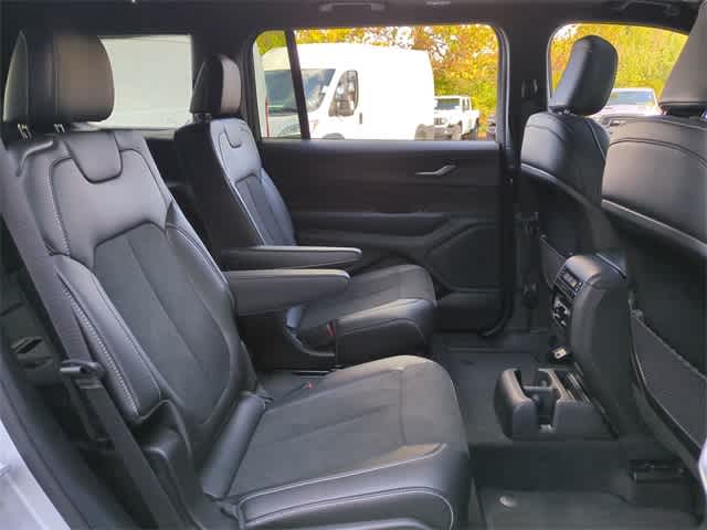 Thumbnail: 2025 Jeep Grand Cherokee L - 22