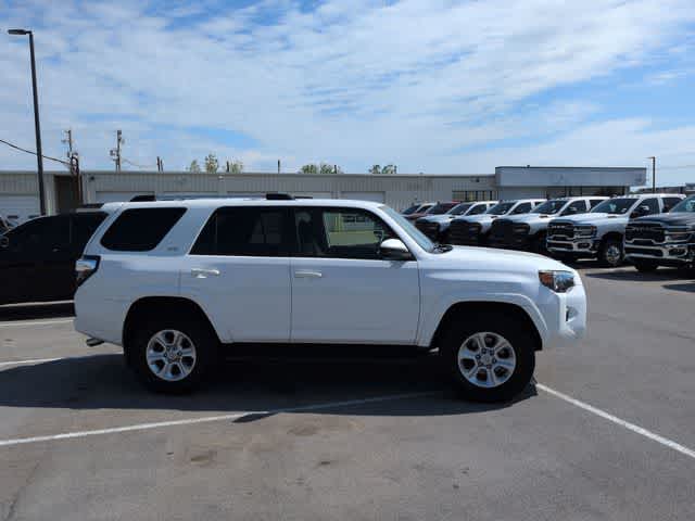 Thumbnail: 2019 Toyota 4Runner - 9