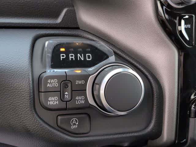 Thumbnail: 2026 RAM 1500 - 33
