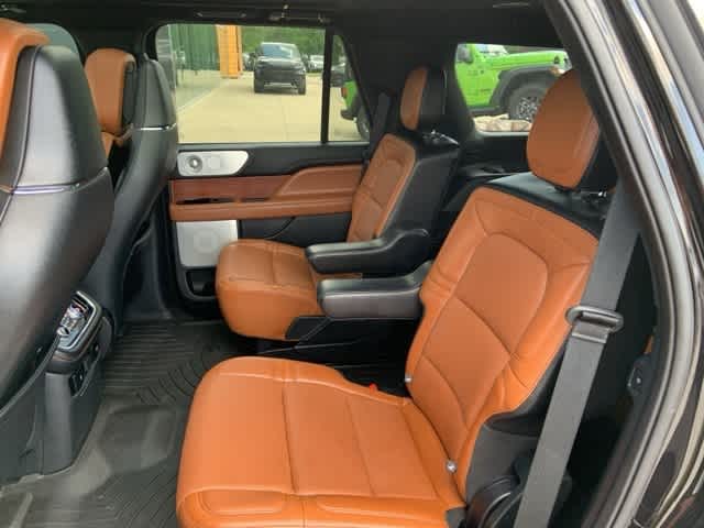 Thumbnail: 2020 Lincoln Navigator - 15