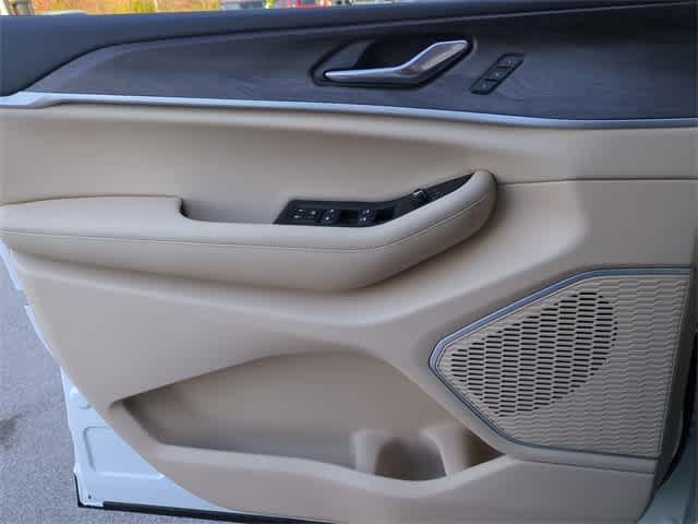 Thumbnail: 2025 Jeep Grand Cherokee L - 31