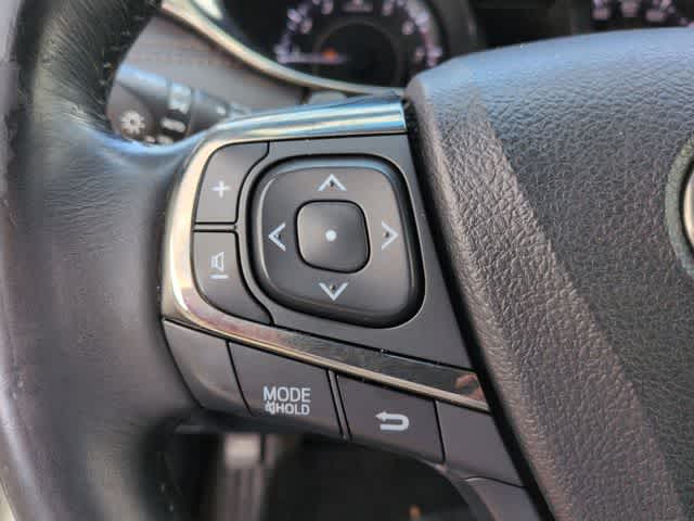 Thumbnail: 2014 Toyota Avalon - 24