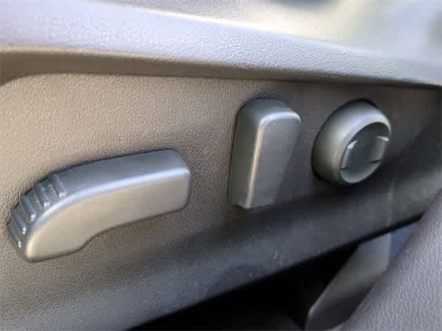 Thumbnail: 2019 Subaru Forester - 18