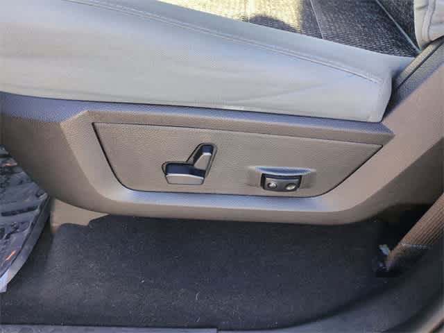 Thumbnail: 2019 RAM 1500 Classic - 18