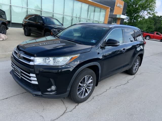 Thumbnail: 2018 Toyota Highlander - 2