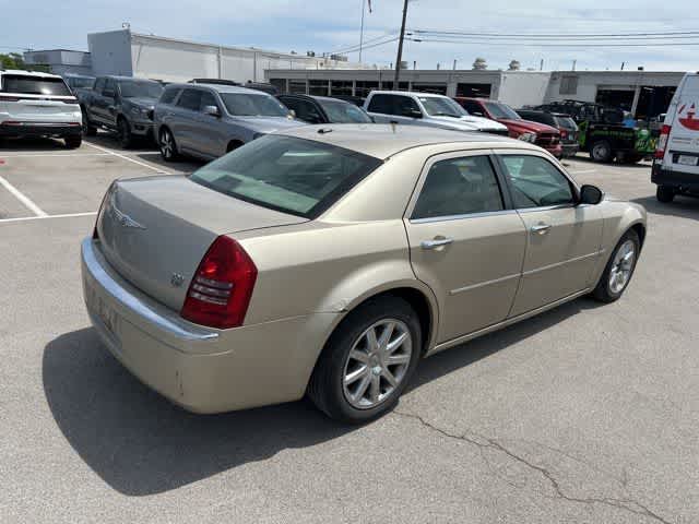 Thumbnail: 2007 Chrysler 300 - 17