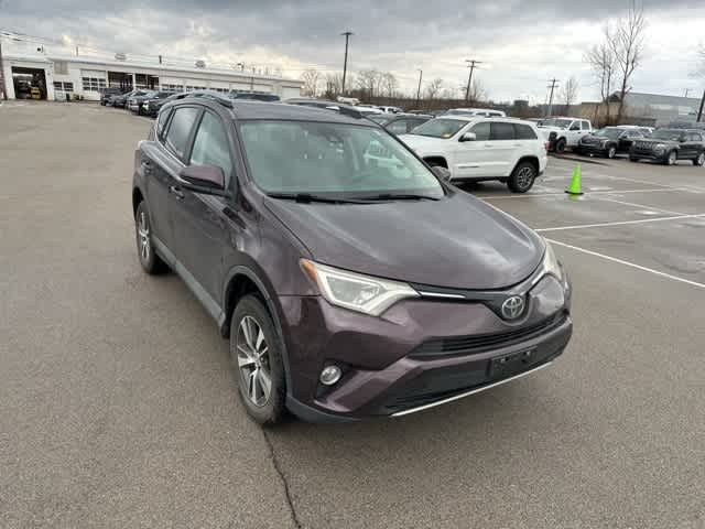 Thumbnail: 2017 Toyota RAV4 - 22