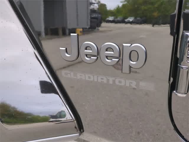 Thumbnail: 2025 Jeep Gladiator - 12