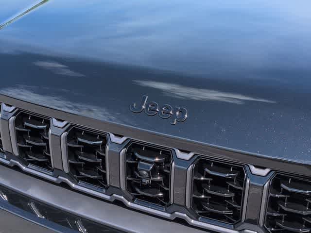 Thumbnail: 2026 Jeep Grand Cherokee - 12