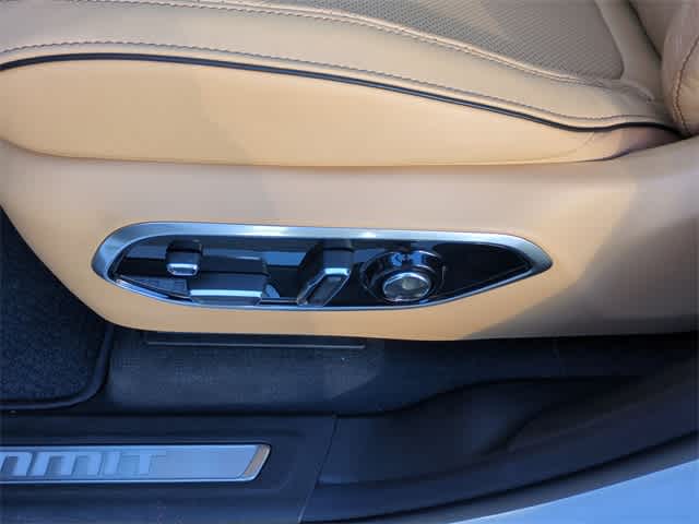 Thumbnail: 2025 Jeep Grand Cherokee - 18