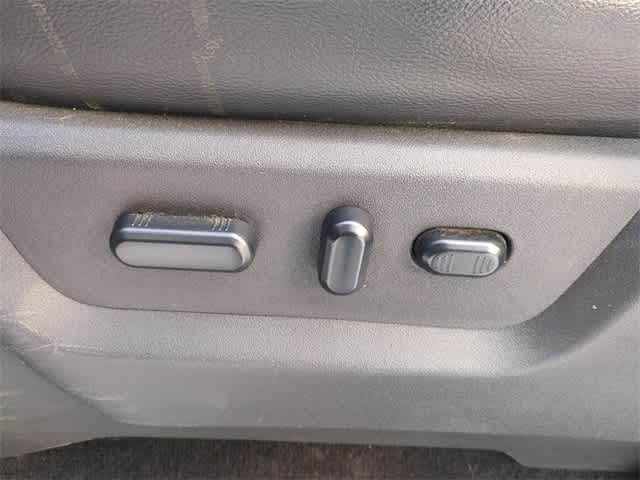 Thumbnail: 2015 Ford Econoline - 18