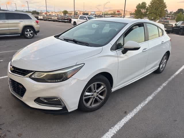 Thumbnail: 2017 Chevrolet Cruze - 5