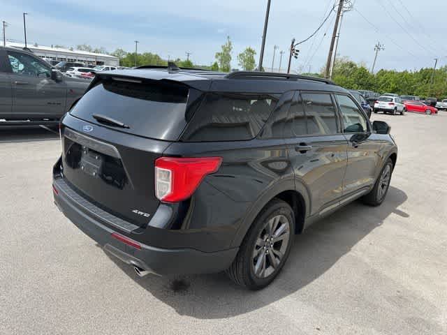 Thumbnail: 2022 Ford Explorer - 18