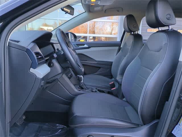 Thumbnail: 2022 Volkswagen Taos - 17