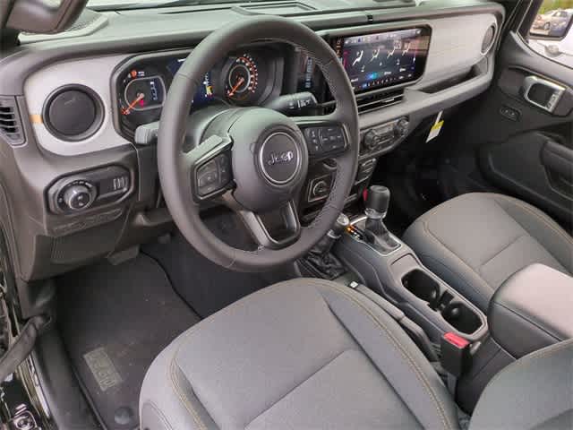 Thumbnail: 2025 Jeep Gladiator - 10