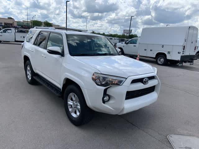 Thumbnail: 2015 Toyota 4Runner - 29
