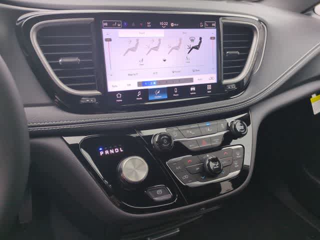 Thumbnail: 2026 Chrysler Pacifica - 28