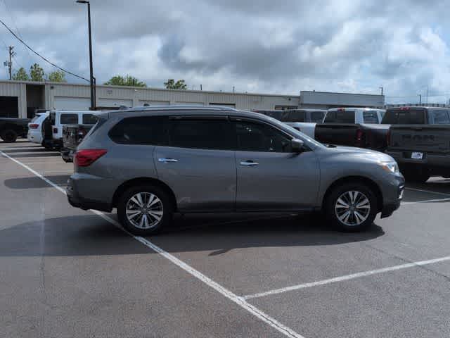 Thumbnail: 2020 Nissan Pathfinder - 9