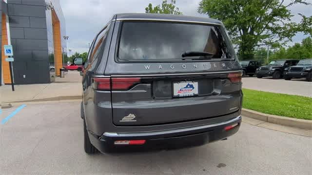 Thumbnail: 2023 Jeep Wagoneer - 7