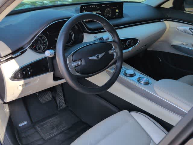 Thumbnail: 2025 Genesis GV70 - 9