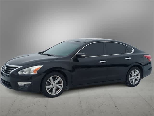 Thumbnail: 2013 Nissan Altima - 4