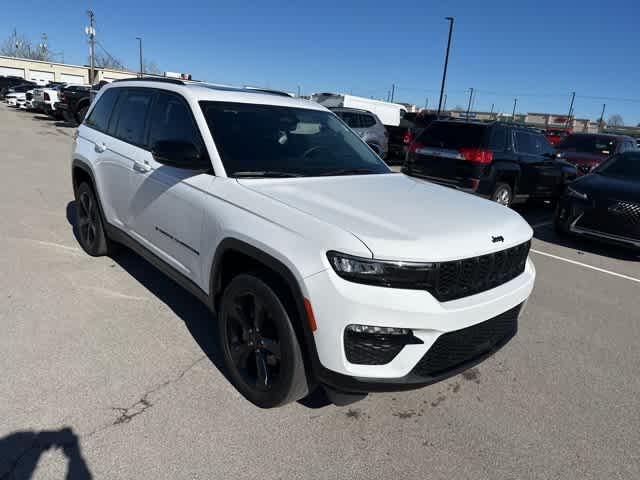 Thumbnail: 2023 Jeep Grand Cherokee - 24