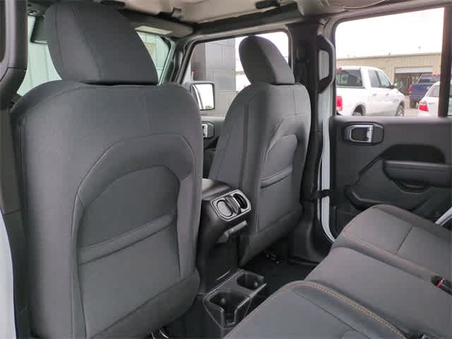 Thumbnail: 2025 Jeep Gladiator - 18