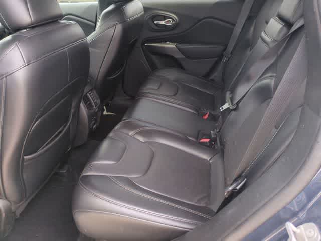 Thumbnail: 2019 Jeep Cherokee - 19