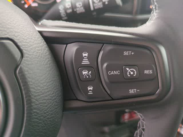 Thumbnail: 2026 Jeep Wrangler - 25