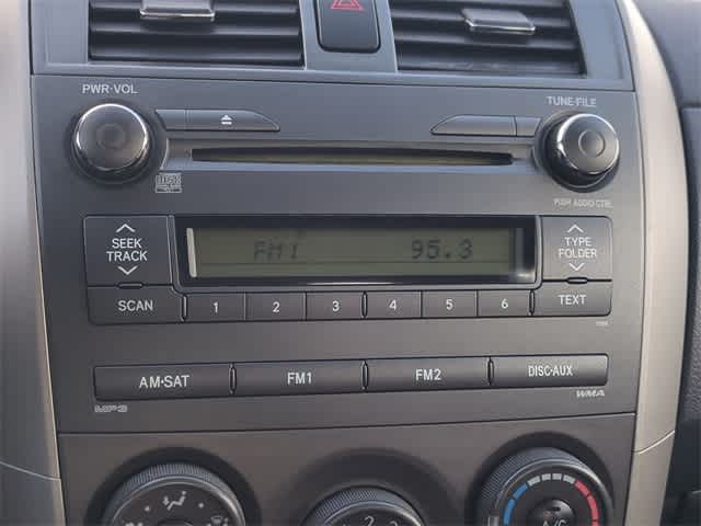 Thumbnail: 2011 Toyota Corolla - 27