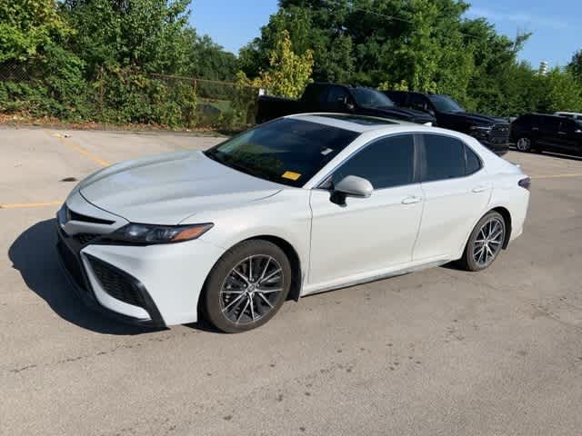 Thumbnail: 2024 Toyota Camry - 15
