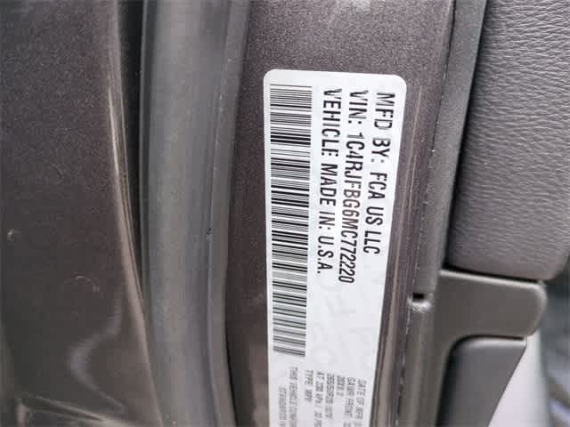 Thumbnail: 2021 Jeep Grand Cherokee - 38