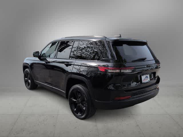 Thumbnail: 2023 Jeep Grand Cherokee - 6